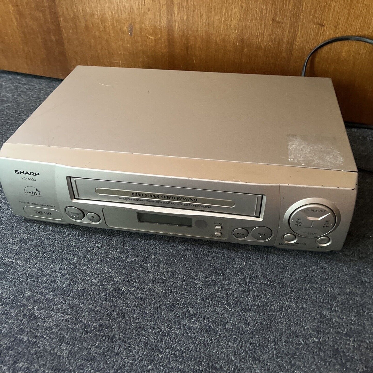 Sharp VHS Recorder Player PAL NTSC Playback *Works But Doesn't Eject No Remote*