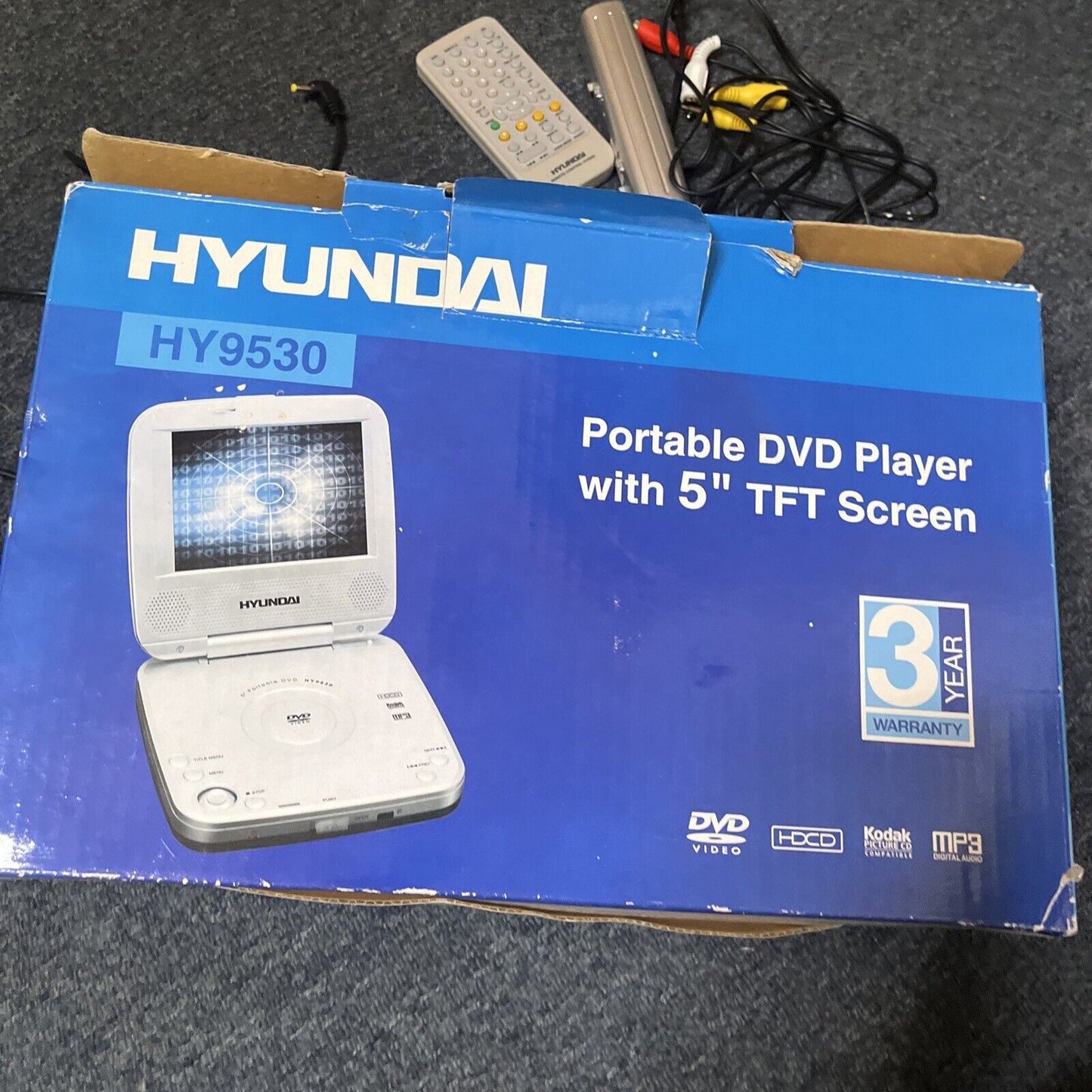 Hyundai Portable 5" DVD HDCD Player With Remote And Rechargeable Battery Hy9530