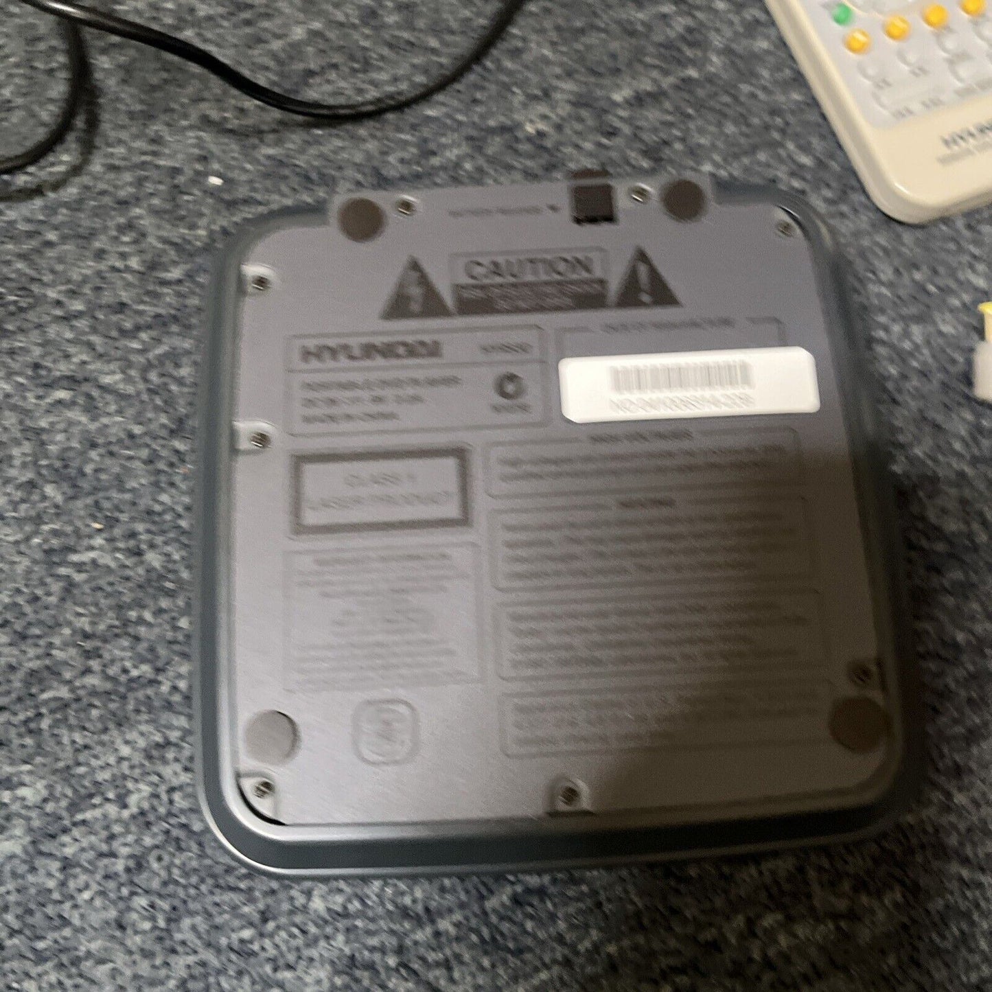 Hyundai Portable 5" DVD HDCD Player With Remote And Rechargeable Battery Hy9530