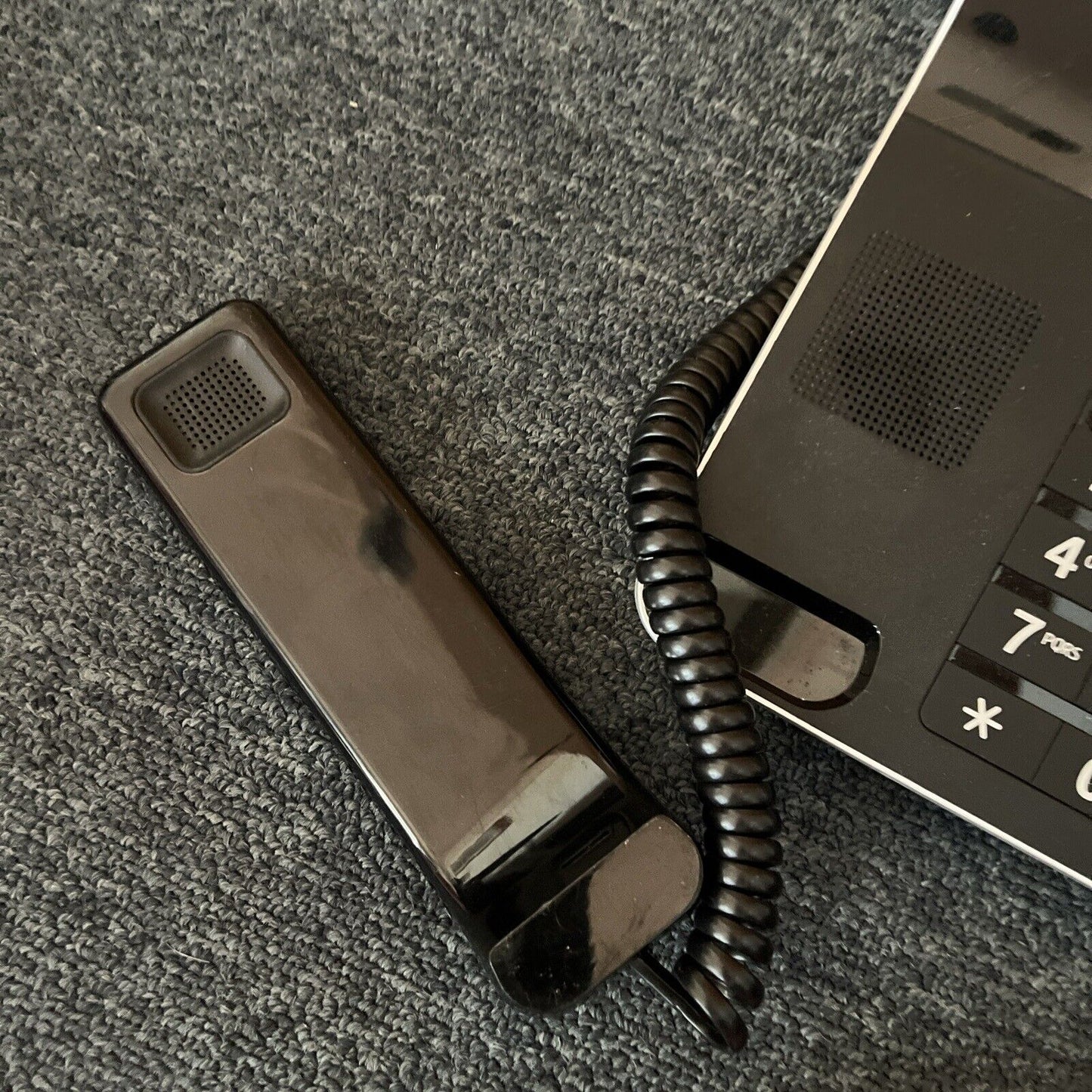 Telstra TSH-D Desktop Phone Corded Phone