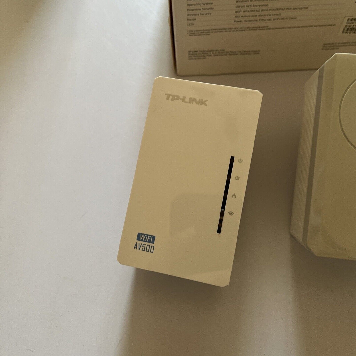 TP-Link AV500 Wifi Powerline Extender Starter Kit 300Mbps TL-WPA4227