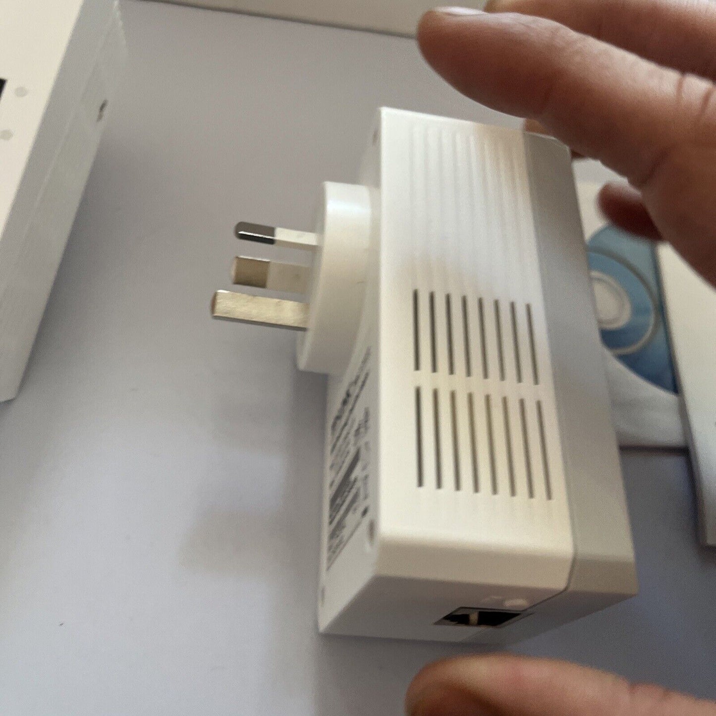 TP-Link AV500 Wifi Powerline Extender Starter Kit 300Mbps TL-WPA4227