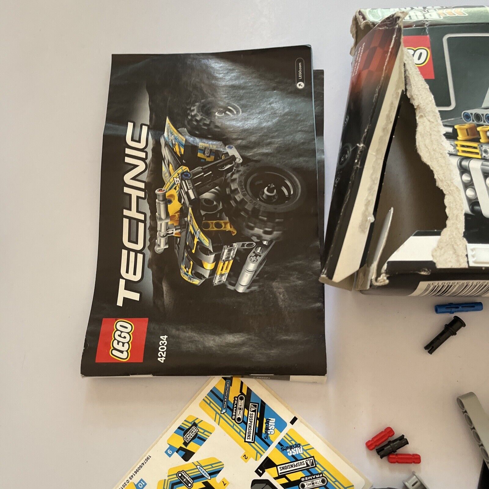 Missing lego best sale technic pieces