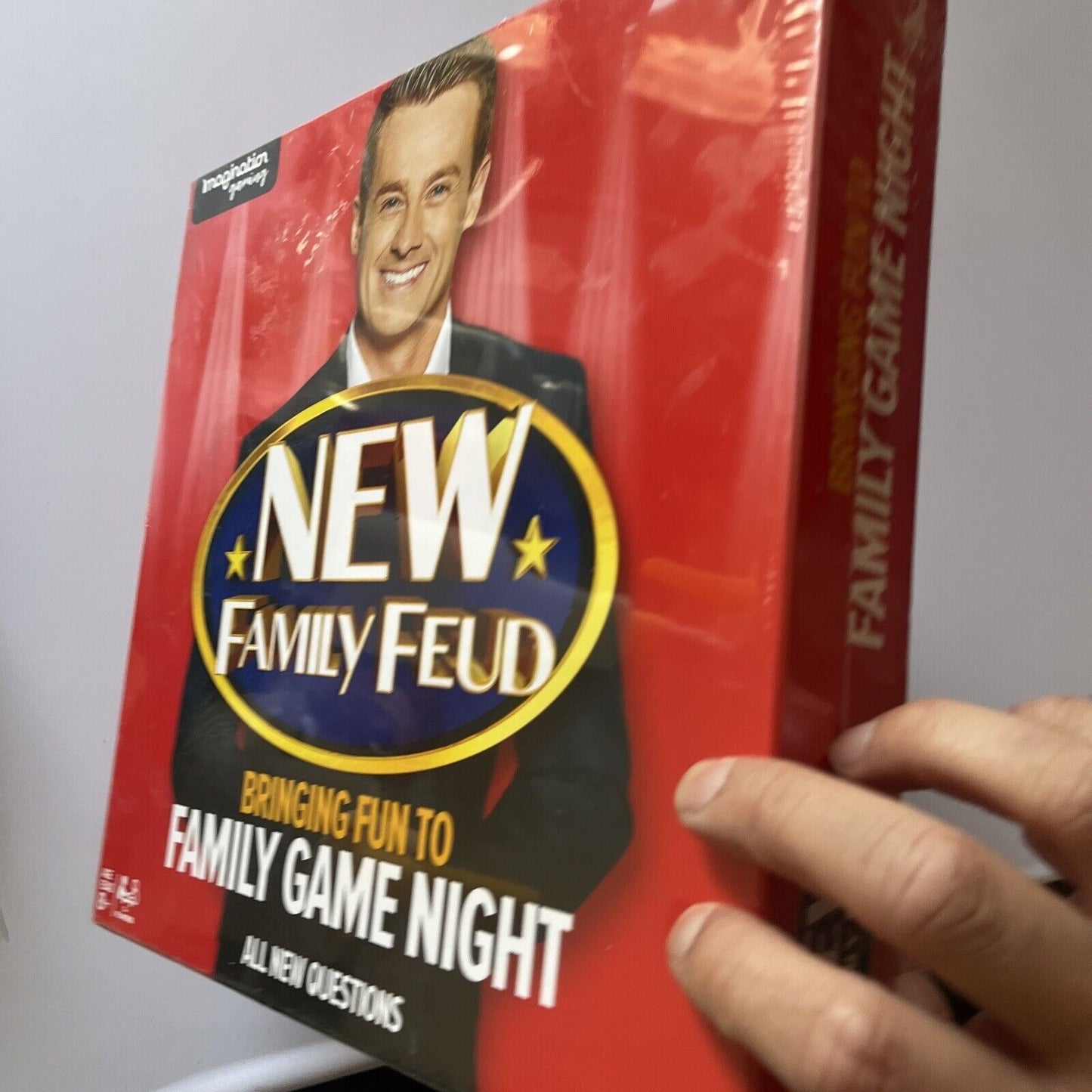 New Family Feud Family Game Night 2017 Edition *New Sealed*