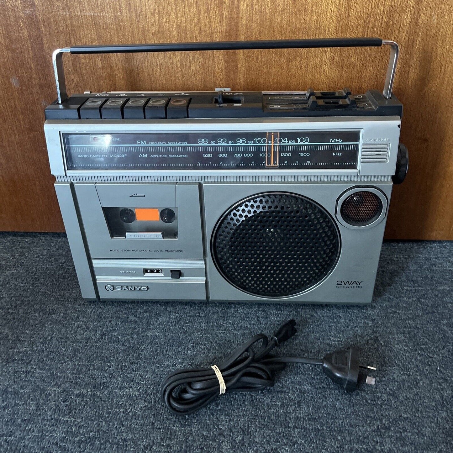 Sanyo Boombox M2429F Cassette Radio *Cassette & FM Working. AM Not Working*