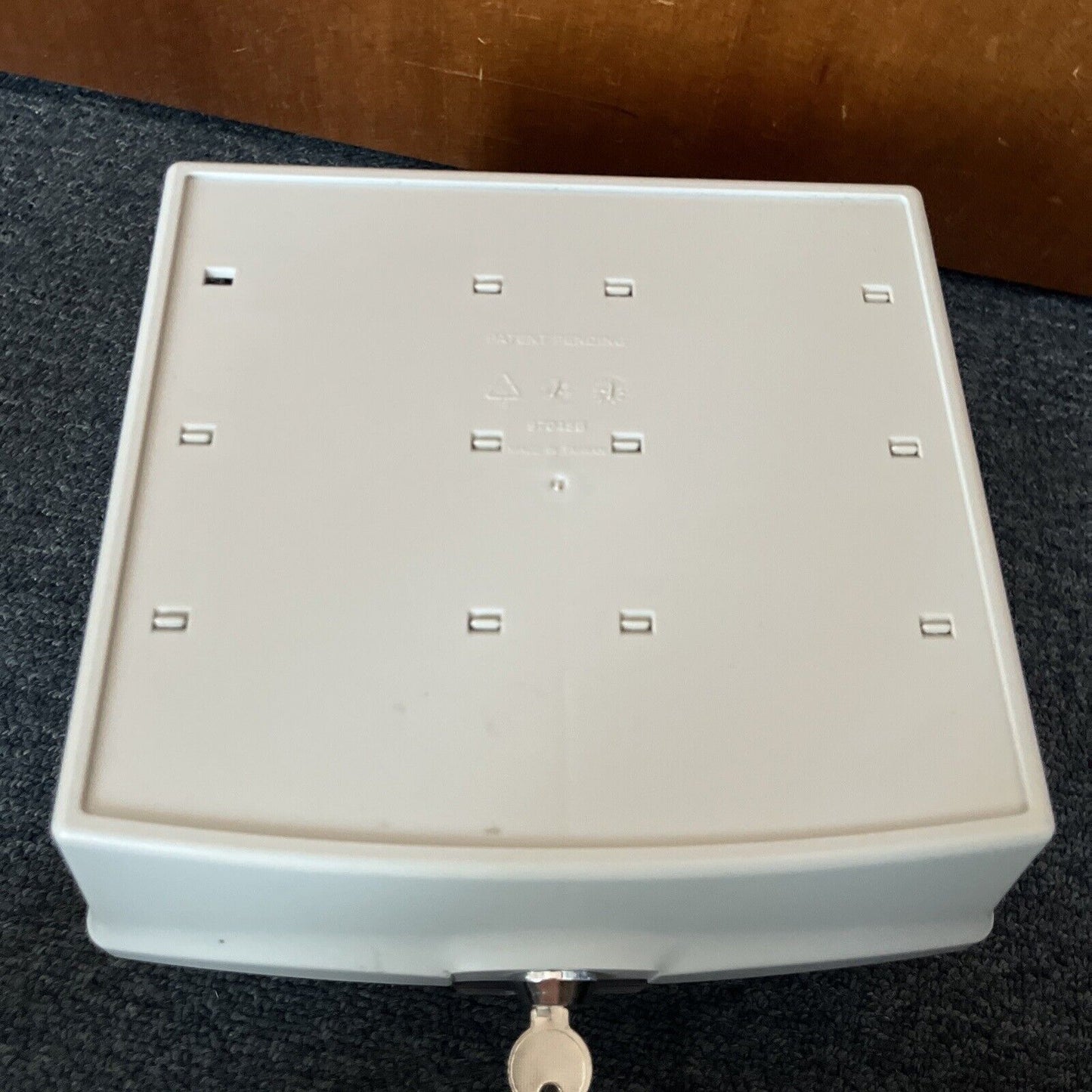 3.5" Floppy Disc Storage Box With Key And Lock *Never Used*