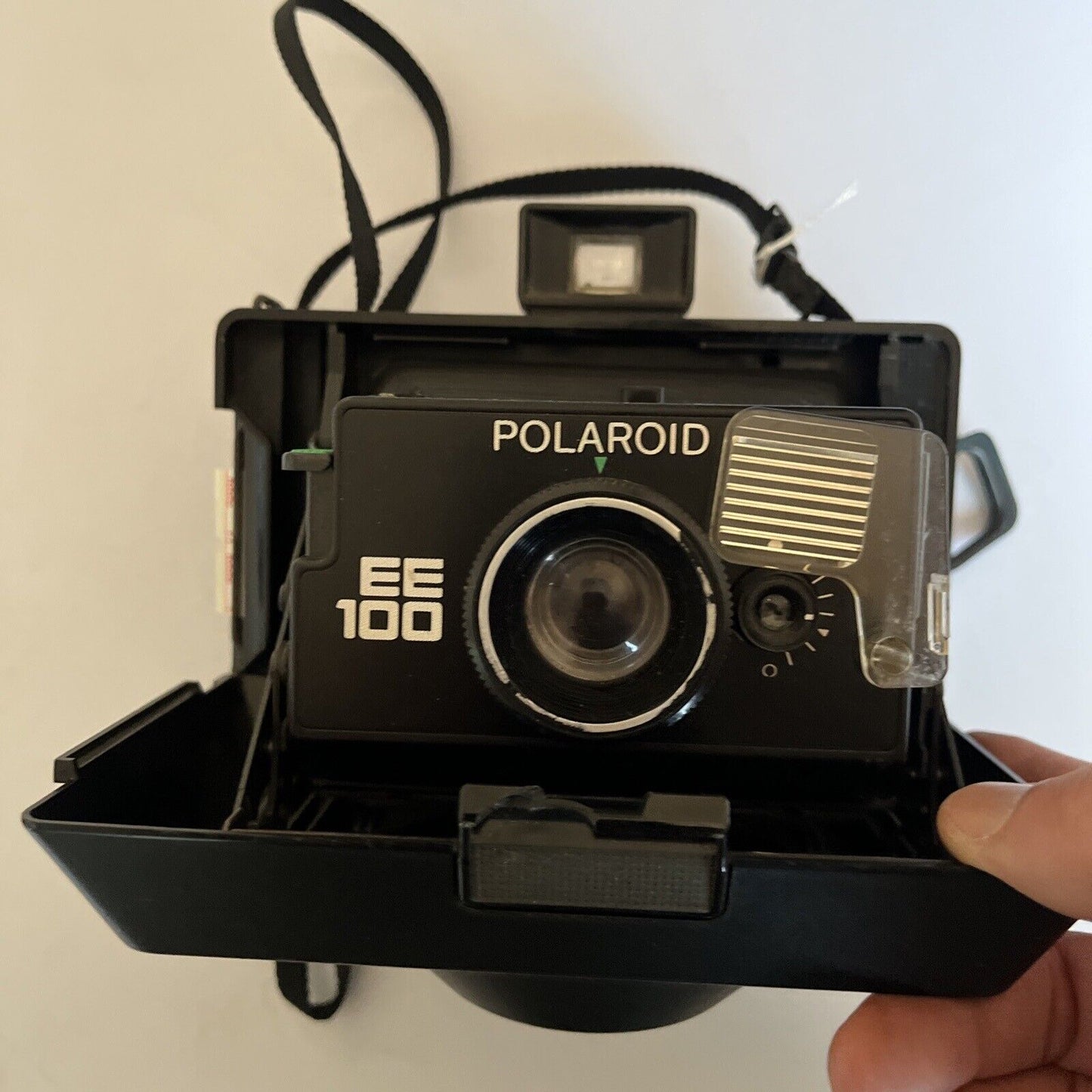 Polaroid EE100 Instant Camera *Untested*