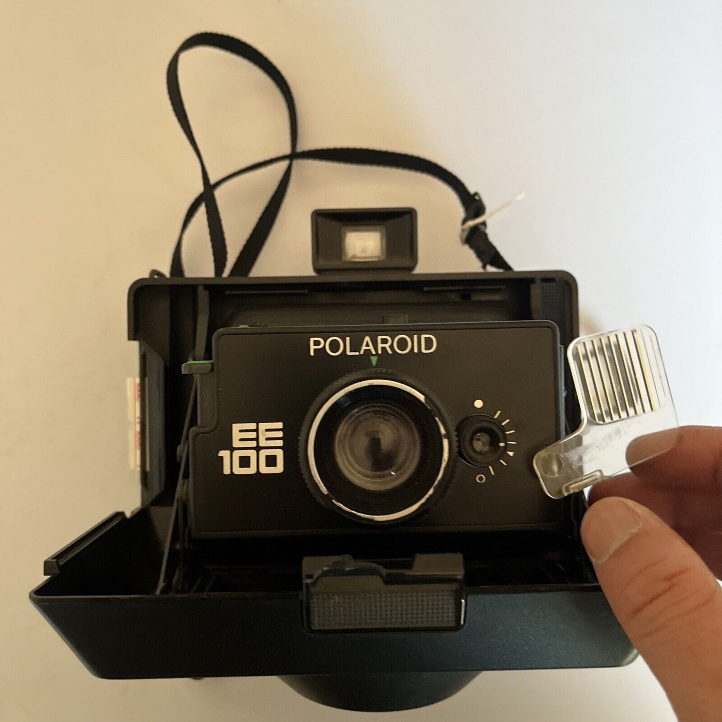 Polaroid EE100 Instant Camera *Untested*