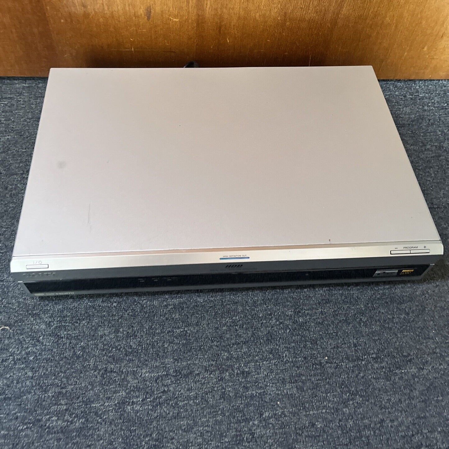 Sony Digital High Definition Hard Disk Recorder SVR-HD900 80GB HDD *No Remote*