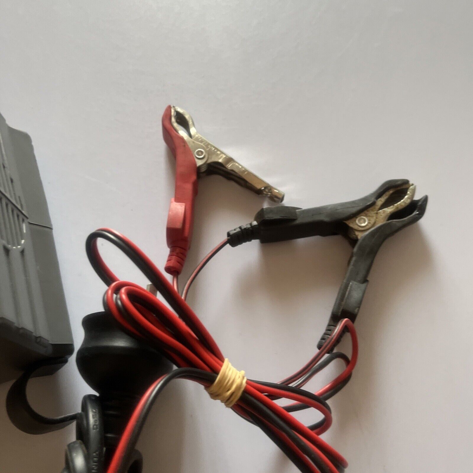 Sca Microprocessor Controlled Battery Charger SCA Microprocessor Controlled Battery Charger For 12V Batteries – Retro ...