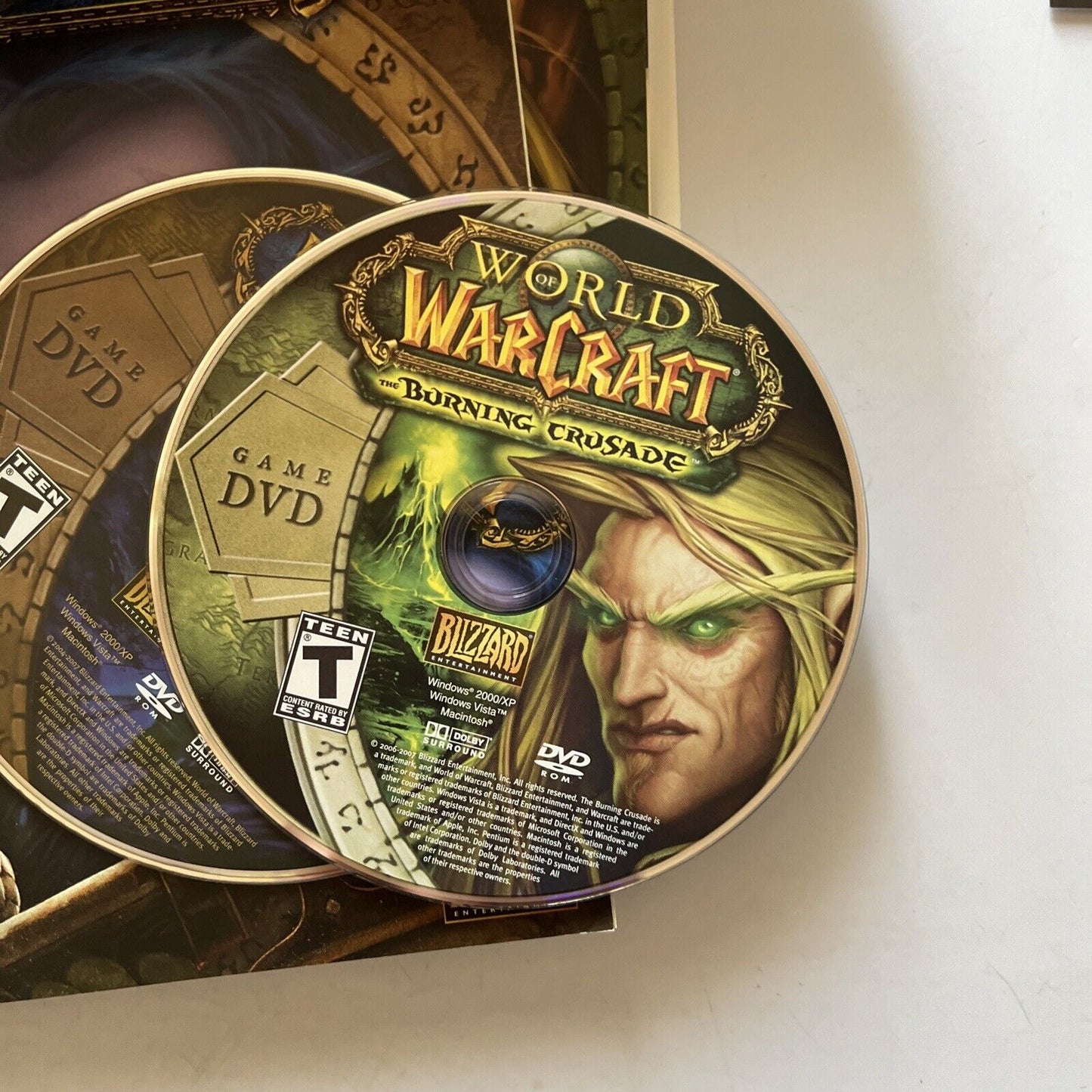 World of Warcraft: Battle Chest (Windows/Mac 2007) Manual Book *Key Used*