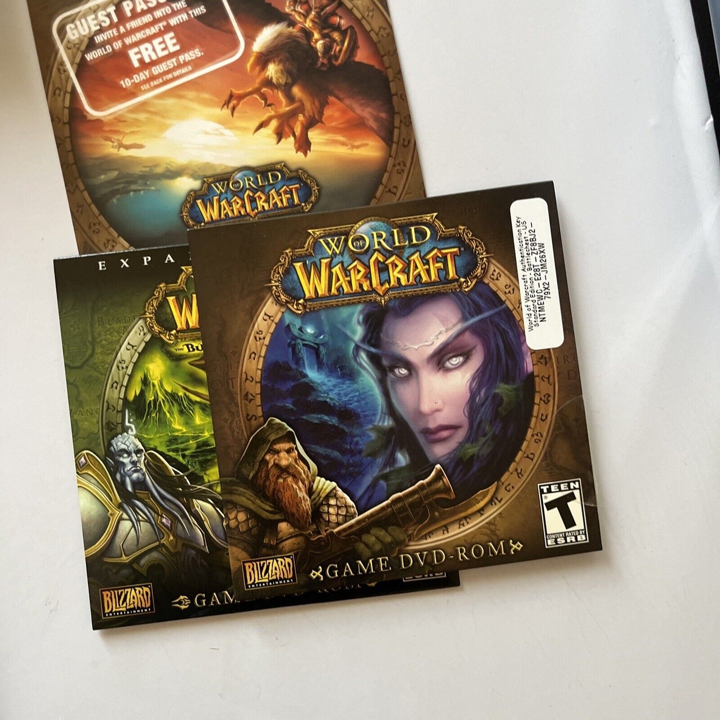 World of Warcraft: Battle Chest (Windows/Mac 2007) Manual Book *Key Used*