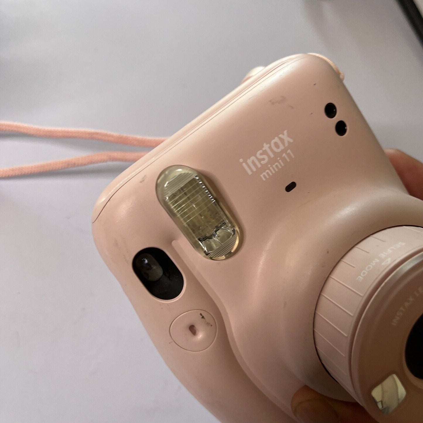 Fujifilm Instax Mini 11 Instant Camera - Blush Pink