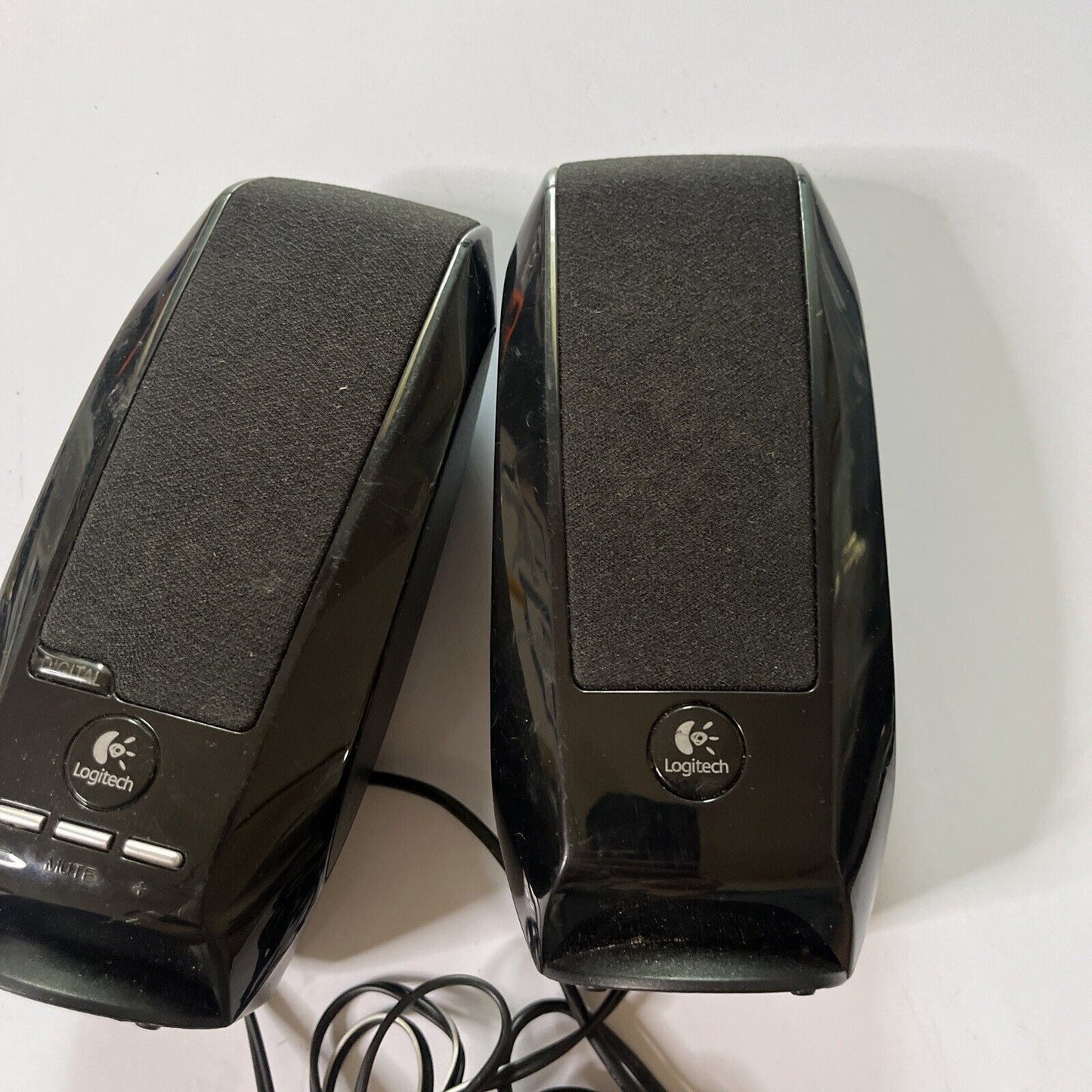 Logitech Laptop Speakers Z105 USB S-0038