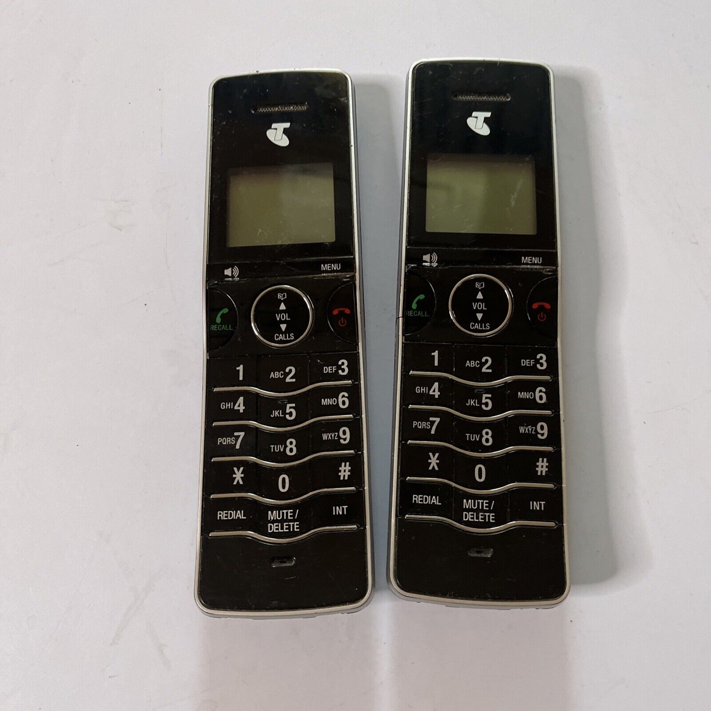 2x Telstra Handset Cordless Phone 1226V00495 *Batteries Not Included*