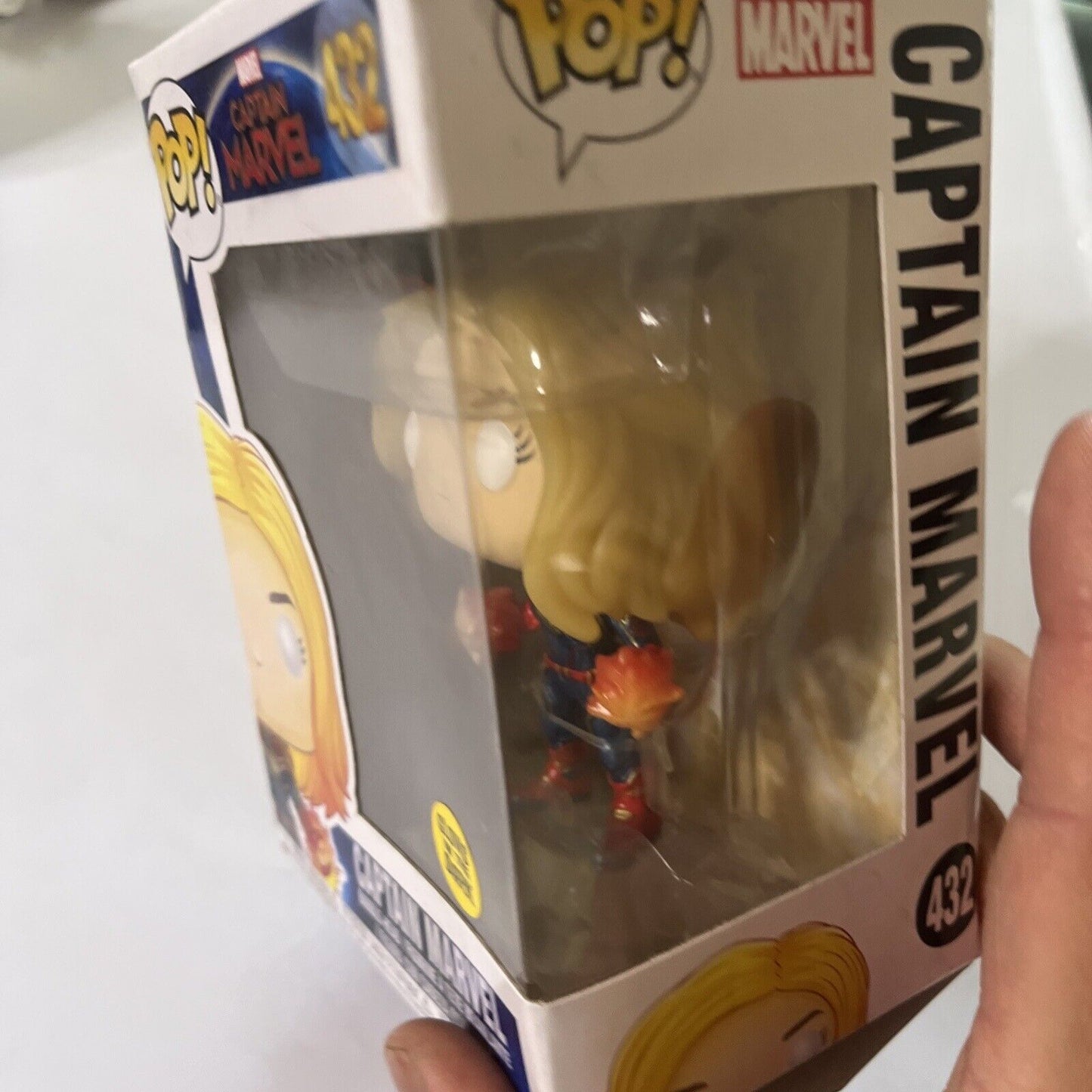 Captain Marvel Glow In The Dark #432 Funko Pop Vinyl Figure