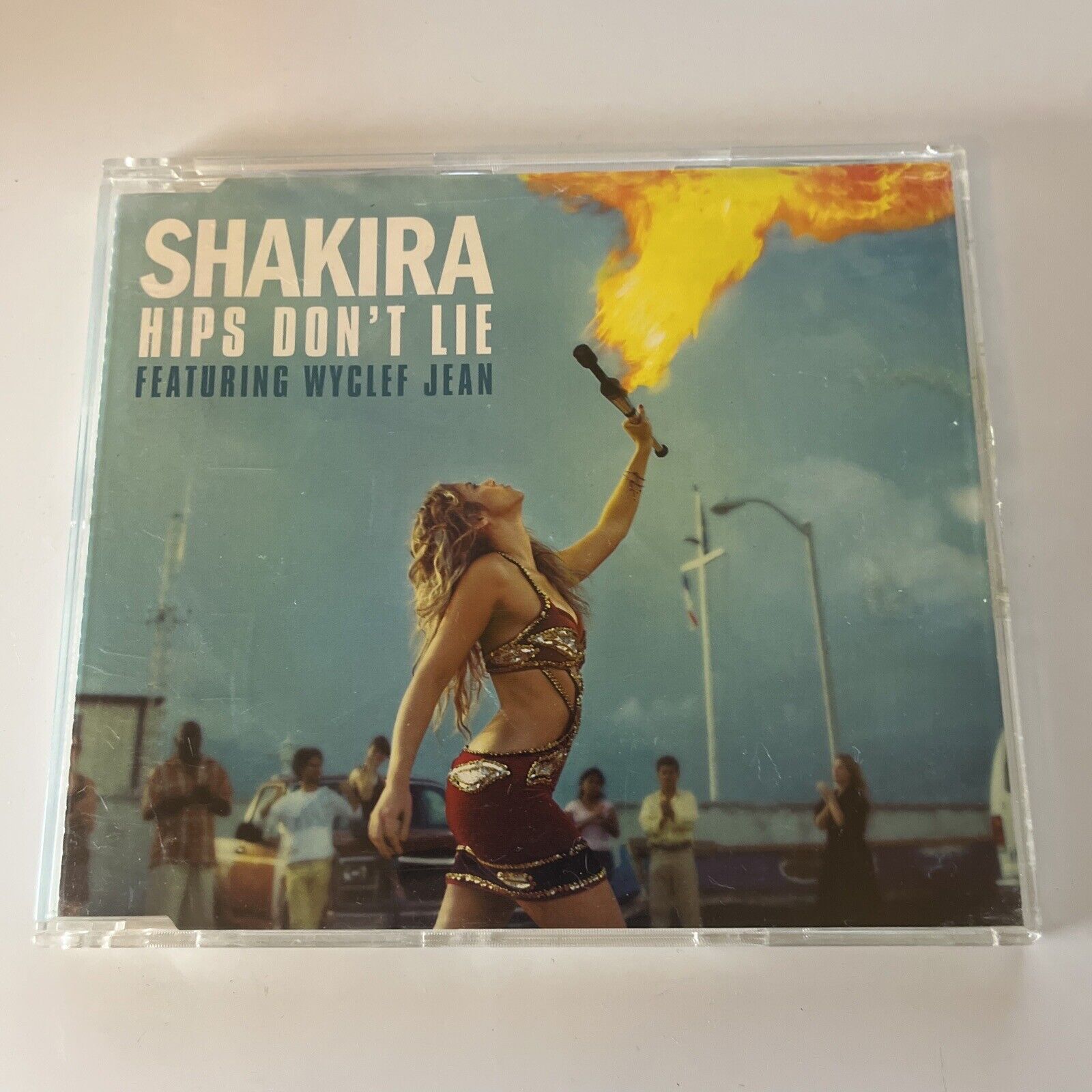 Shakira Featuring Wyclef Jean Hips Dont Lie Cd 2006 Retro Unit 1145