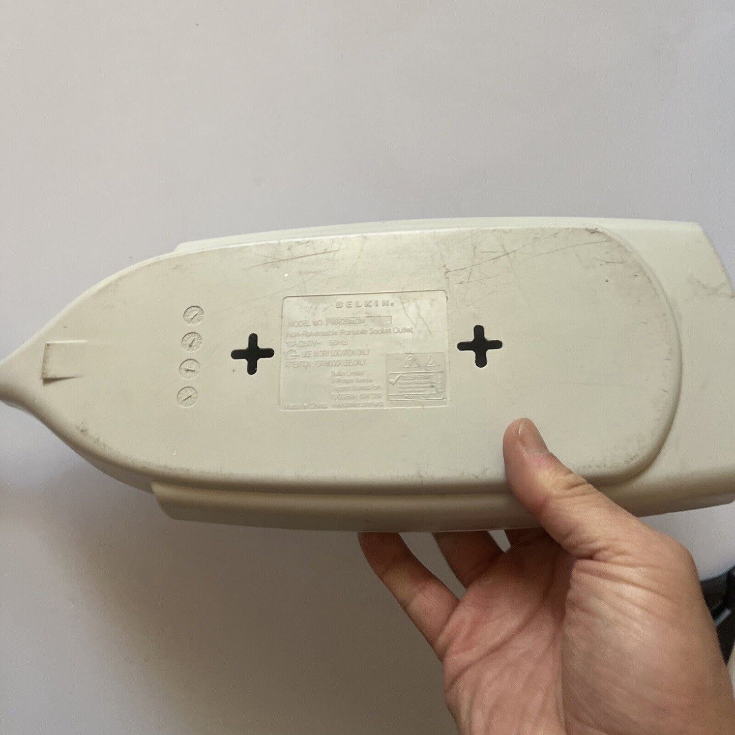 Belkin Portable Socket 6 Outlet + Telephone Surge Protection F9S620au 2M