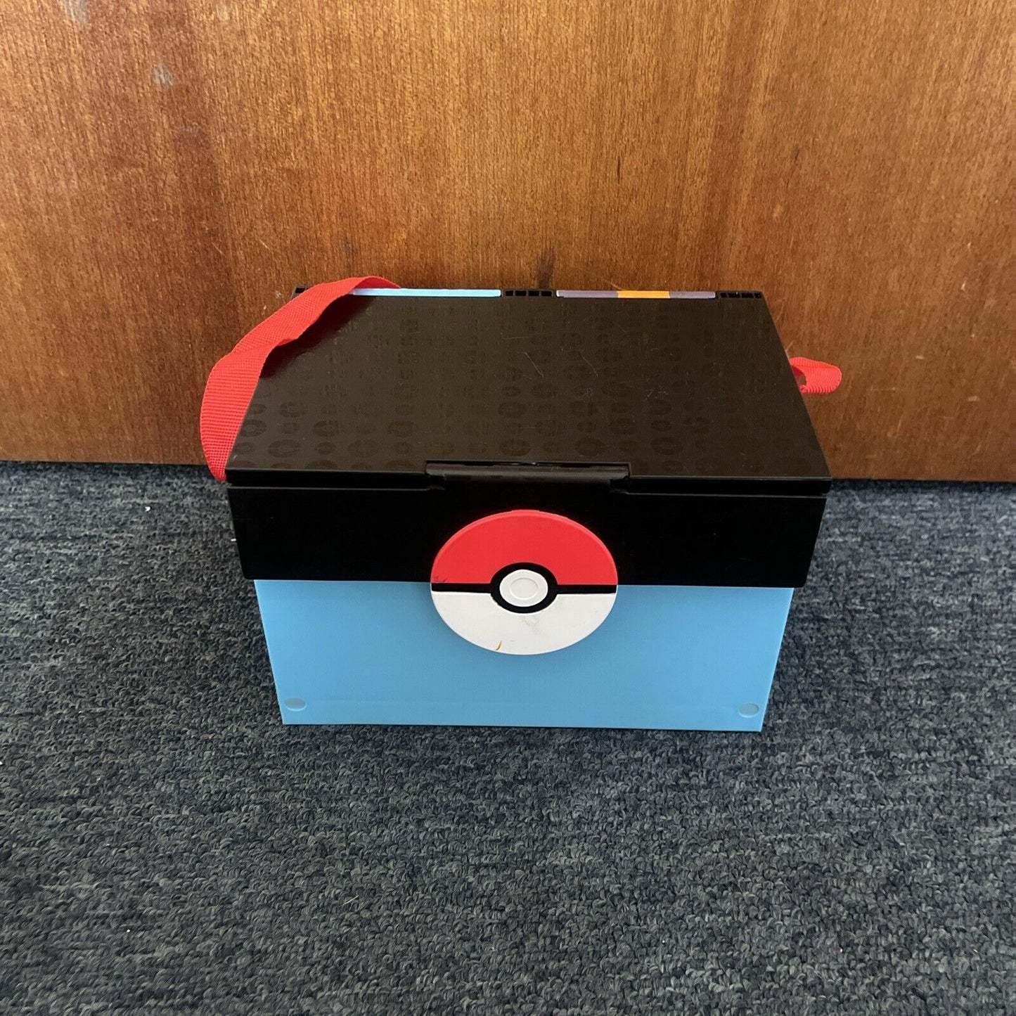 Pokémon Fold Up Carry Case Volcano Play set Incomplete 2021