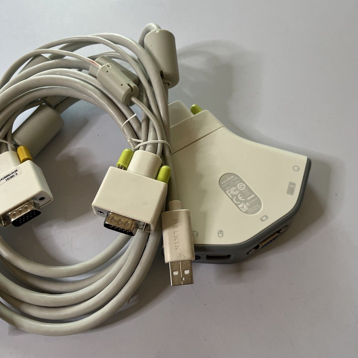 Belkin Flip USB With Audio KVM Switch VGA Port Model F1DG102U