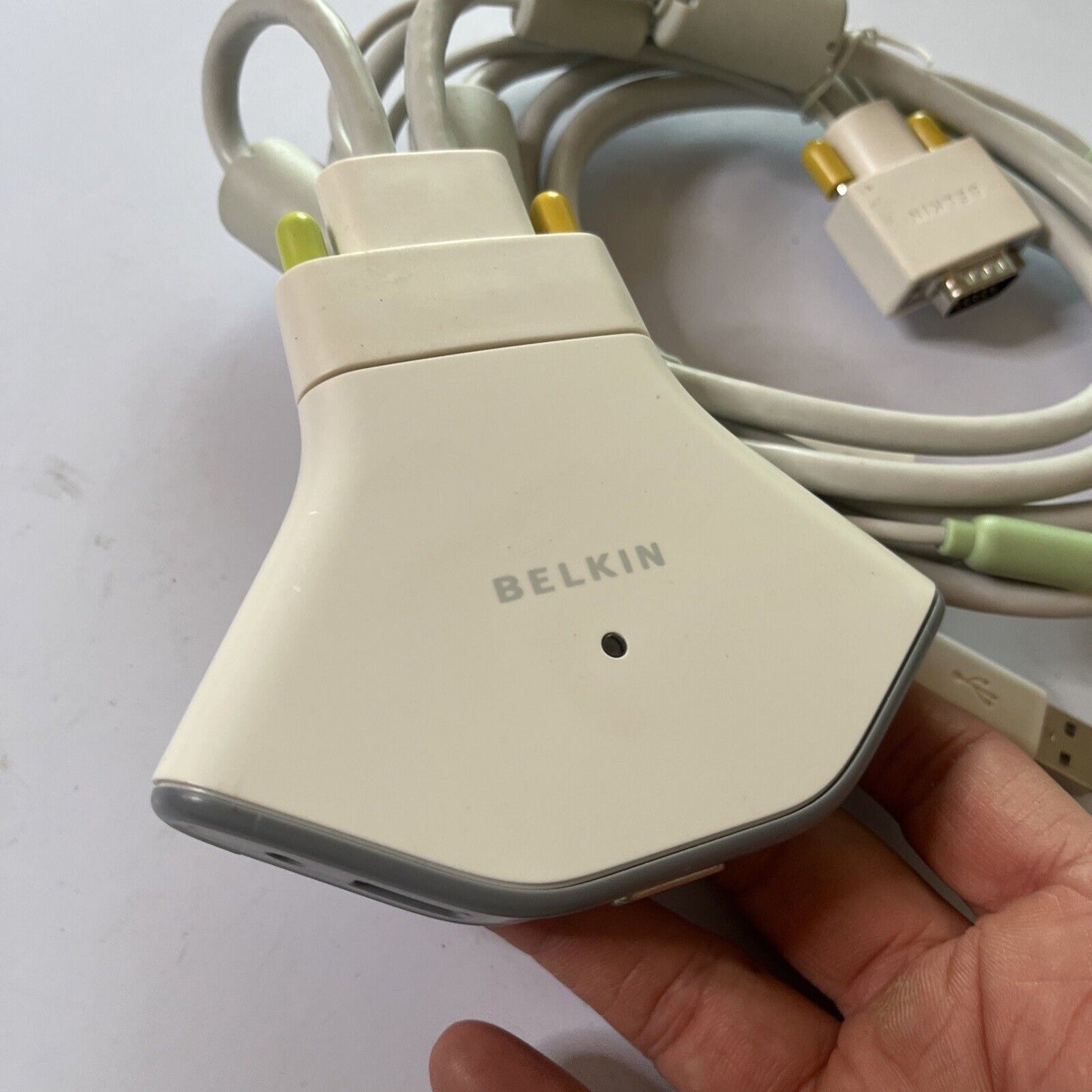 Belkin Flip USB With Audio KVM Switch VGA Port Model F1DG102U