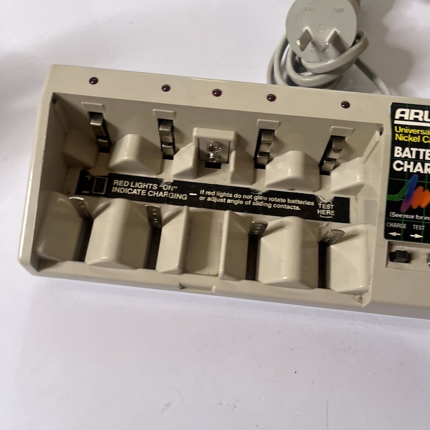 Arlec Universal Nickel Cadmium Charger 9V AA AAA C D