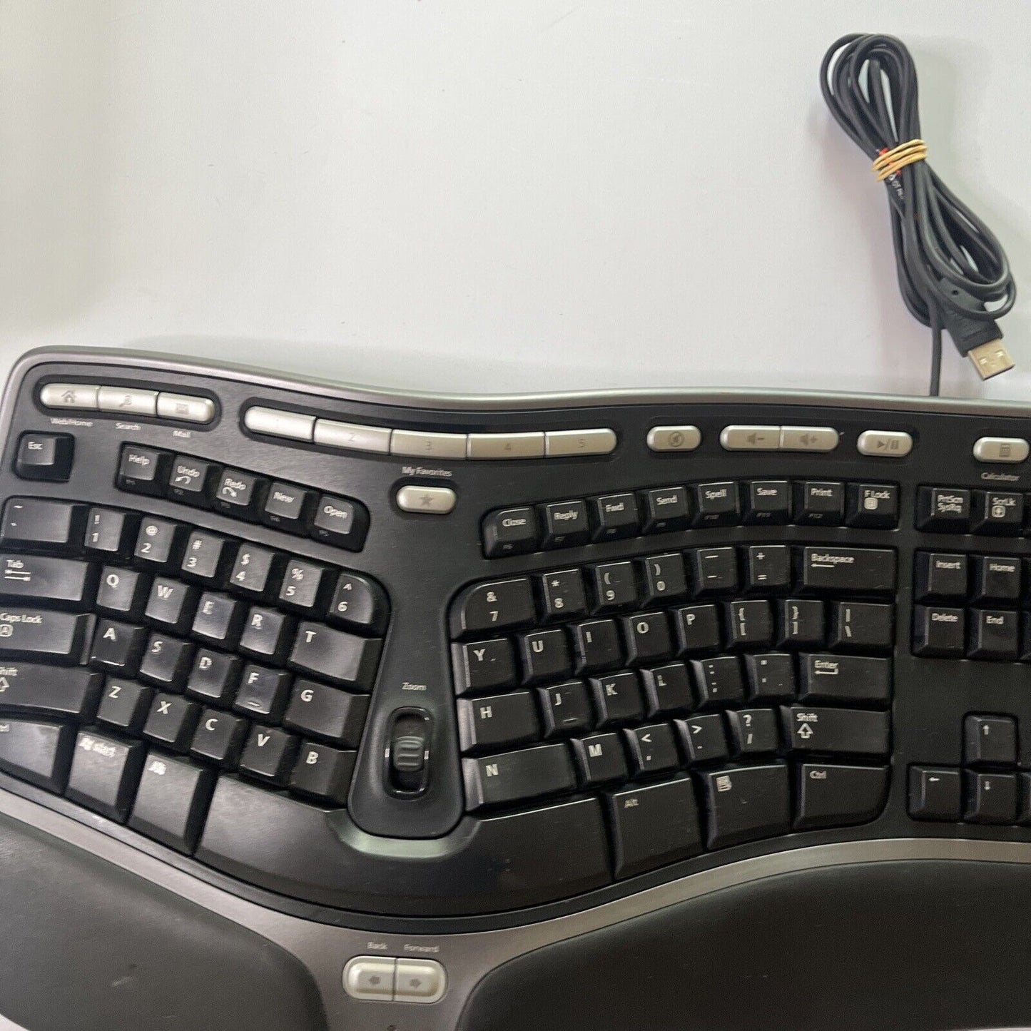 Microsoft Natural Ergonomic Keyboard 4000 V1.0 USB Wired with Palm Rest