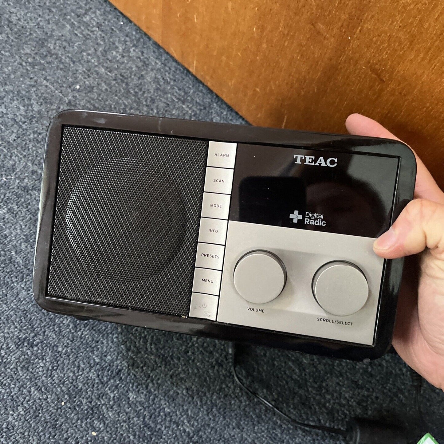 Teac DAB+ FM Digital Radio DAB805B *LCD Screen Brightness Is Faint But Works*