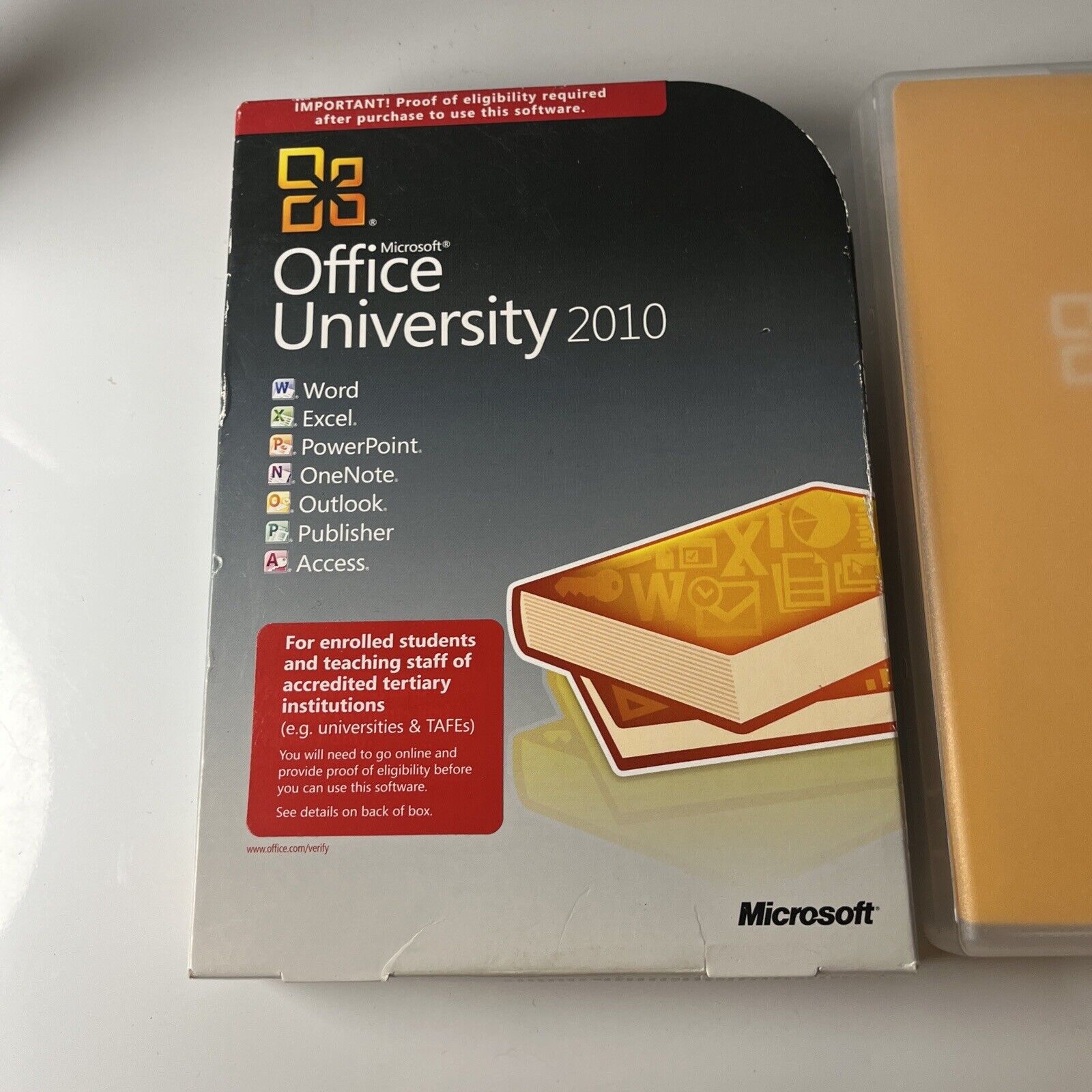 Microsoft Office University 2010 PC DVDROM Windows Retro Unit