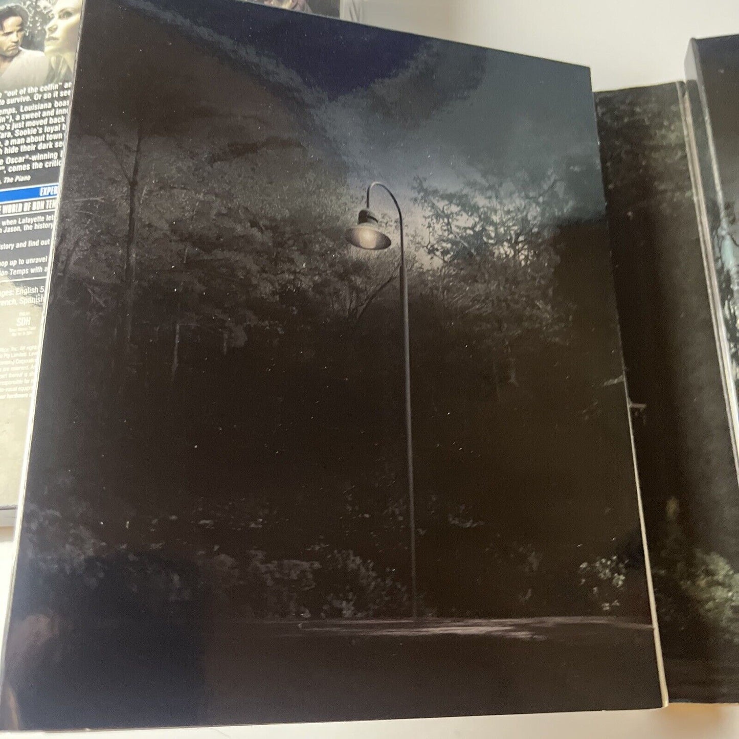 True Blood: The Complete First Season (Blu-ray, 2009, 5-Disc) Region B