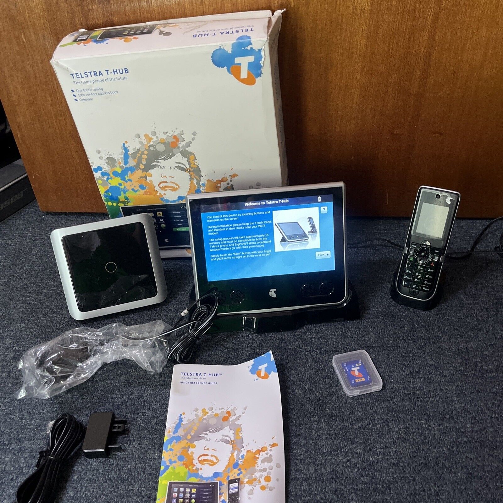 Telstra Touch Telstra T-Hub Tablet and Handset Panel & Base Station – Retro Unit