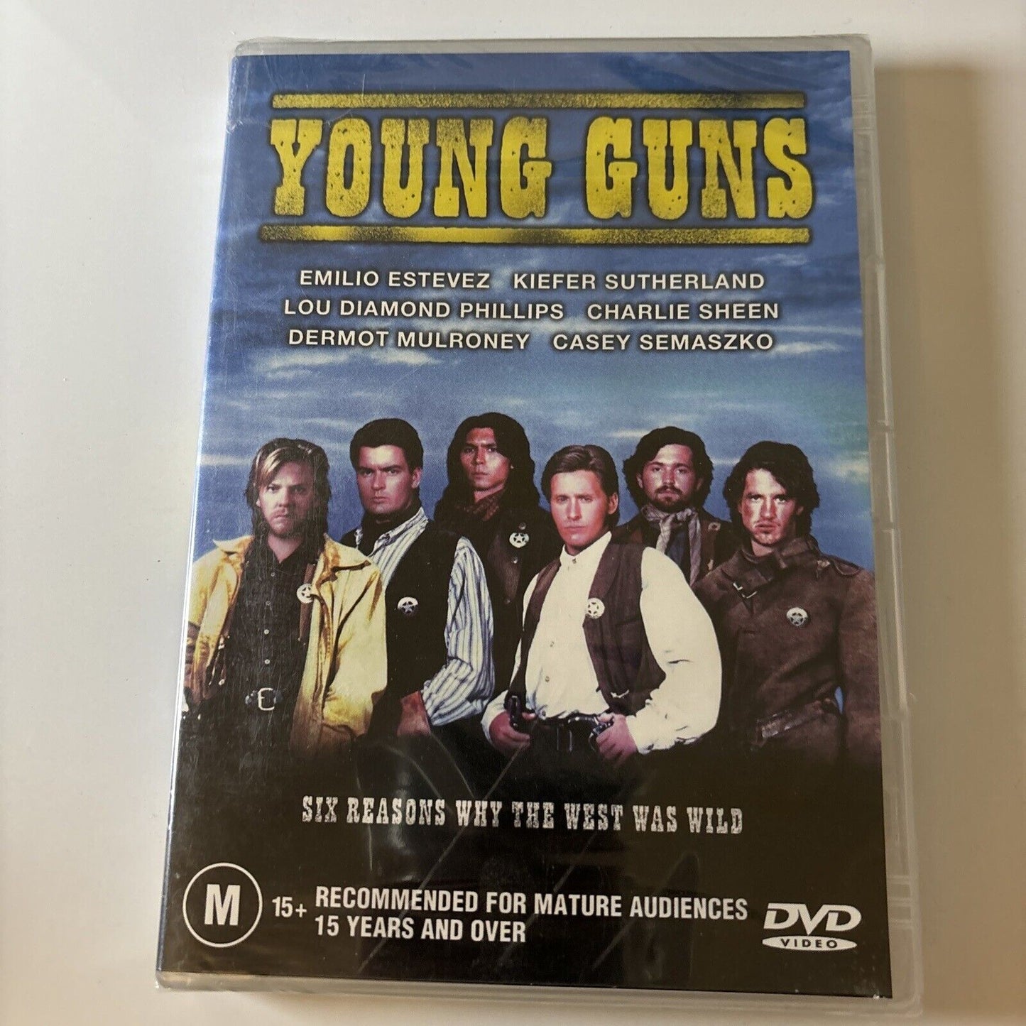 Young Guns (DVD, 1988) Charlie Sheen, Emilio Estevez  Region 4 *New Sealed*