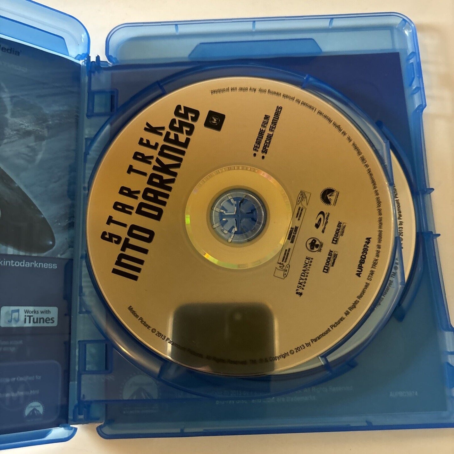 Star Trek - Into Darkness (Blu-ray + DVD, 2013, 2-Disc) Region B