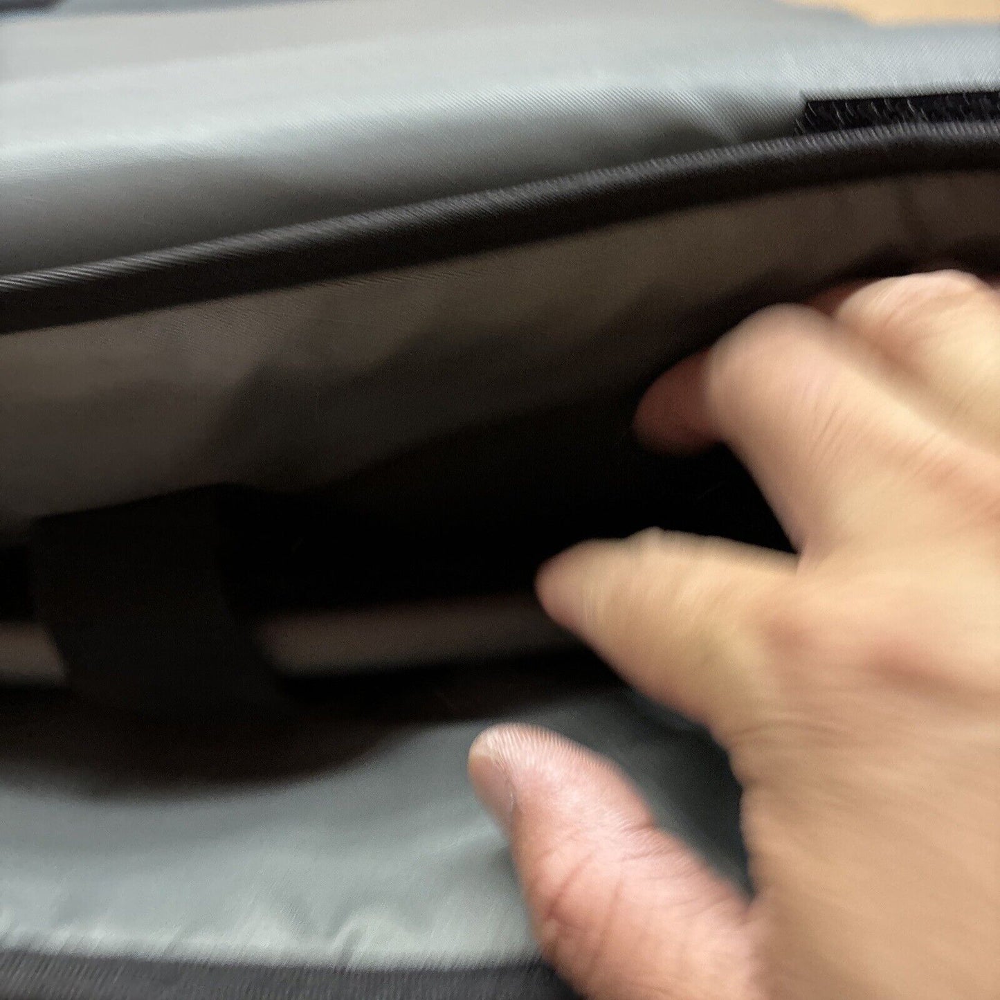 Belkin NE Laptop Notebook PC Bag With Thick Padded Multiple Compartments