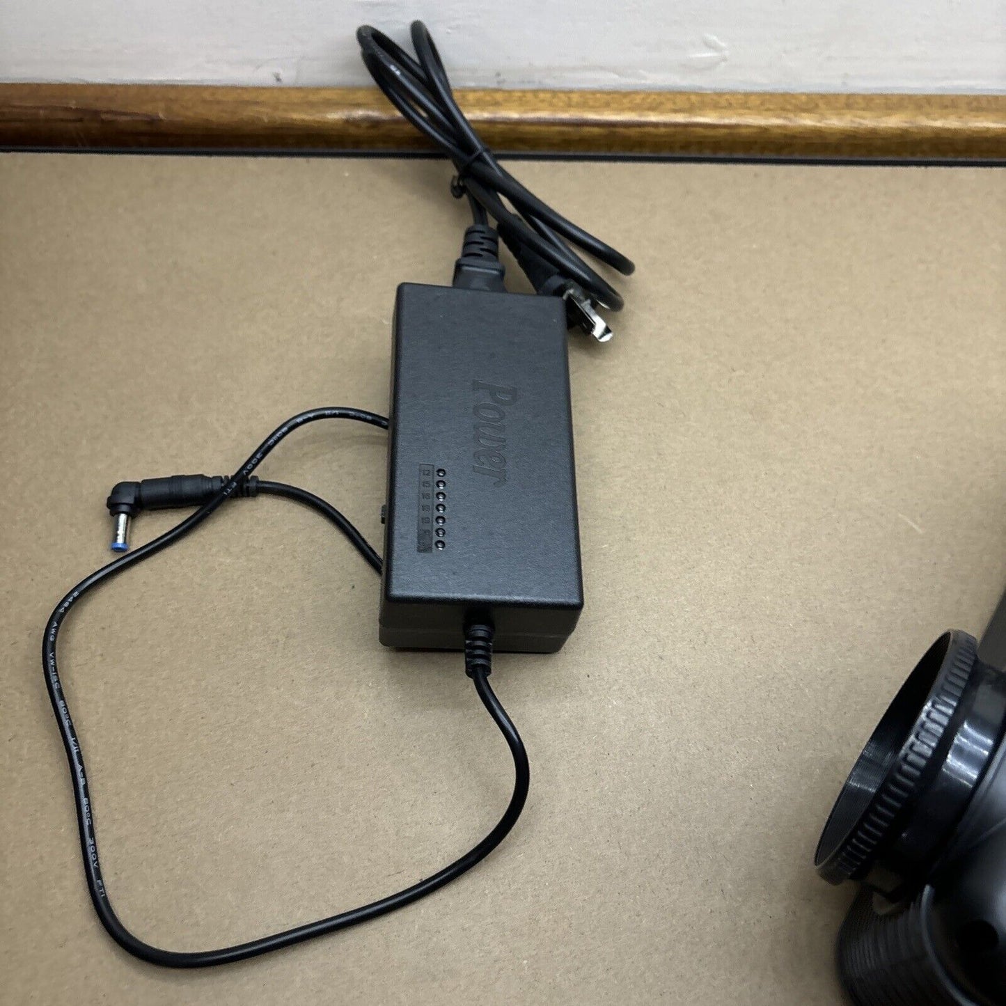 Anko 2-in1 Wifi DVD Projector KJM-301