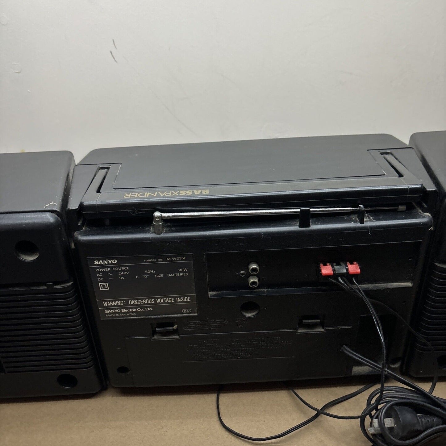 Sanyo MW235F Stereo Double Cassette Recorder Radio *Tape Has Static Sound*