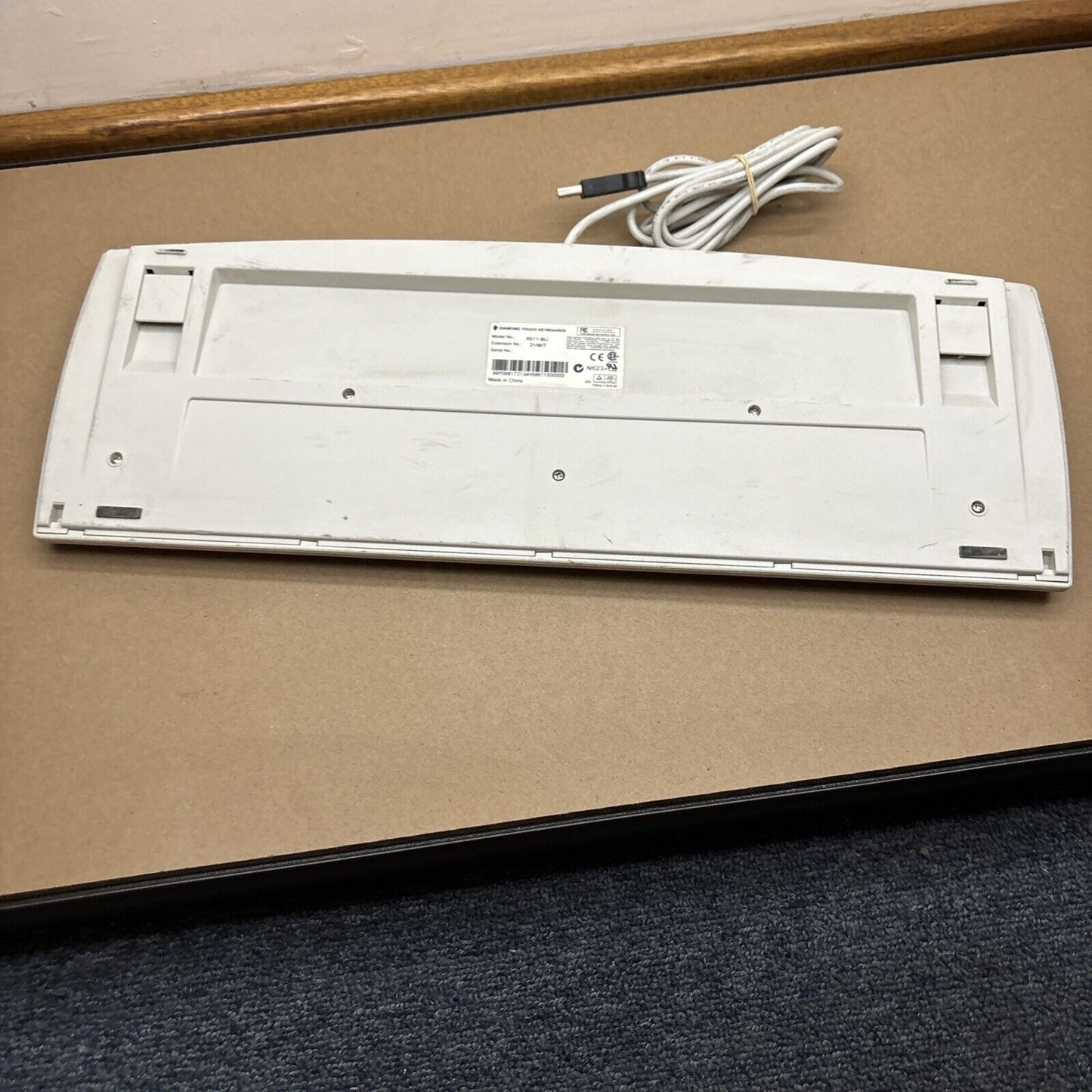 Mitsubishi Diamond Touch Keyboard USB 6511-BU