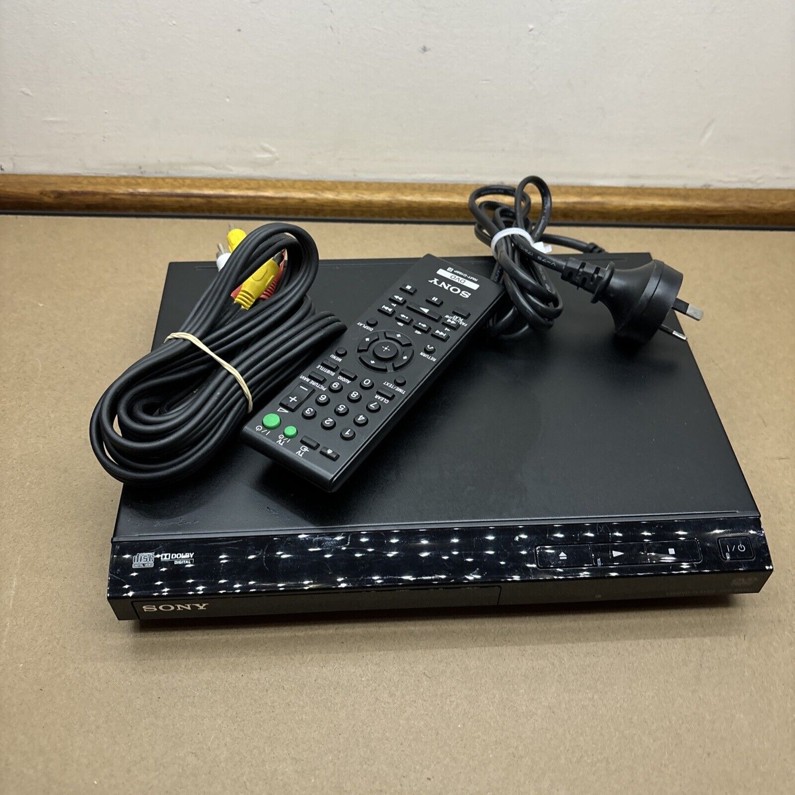 Sony CD DVD Player DVP-SR110 With Remote Region 4 – Retro Unit