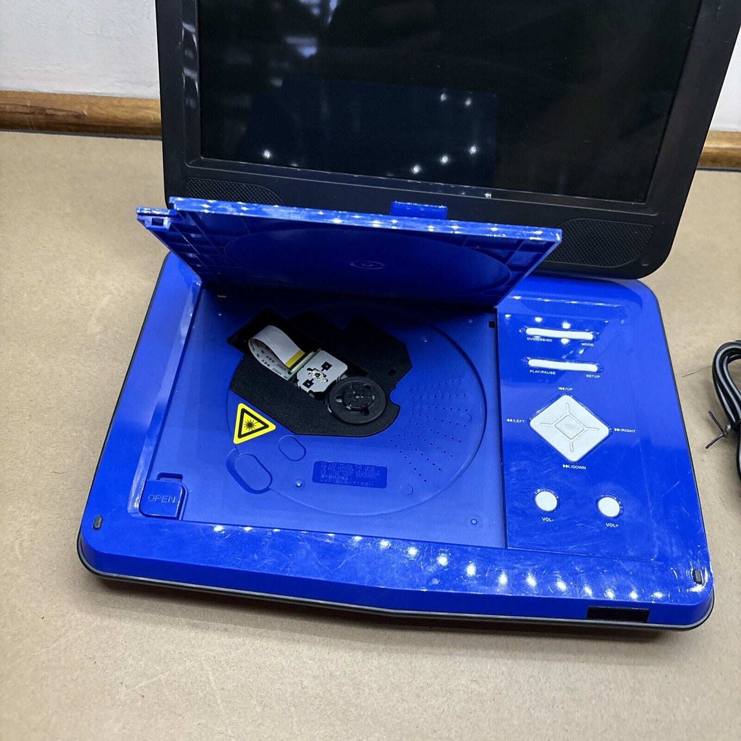 Target 10.1" Portable DVD Player PDVD-1003  Region 4