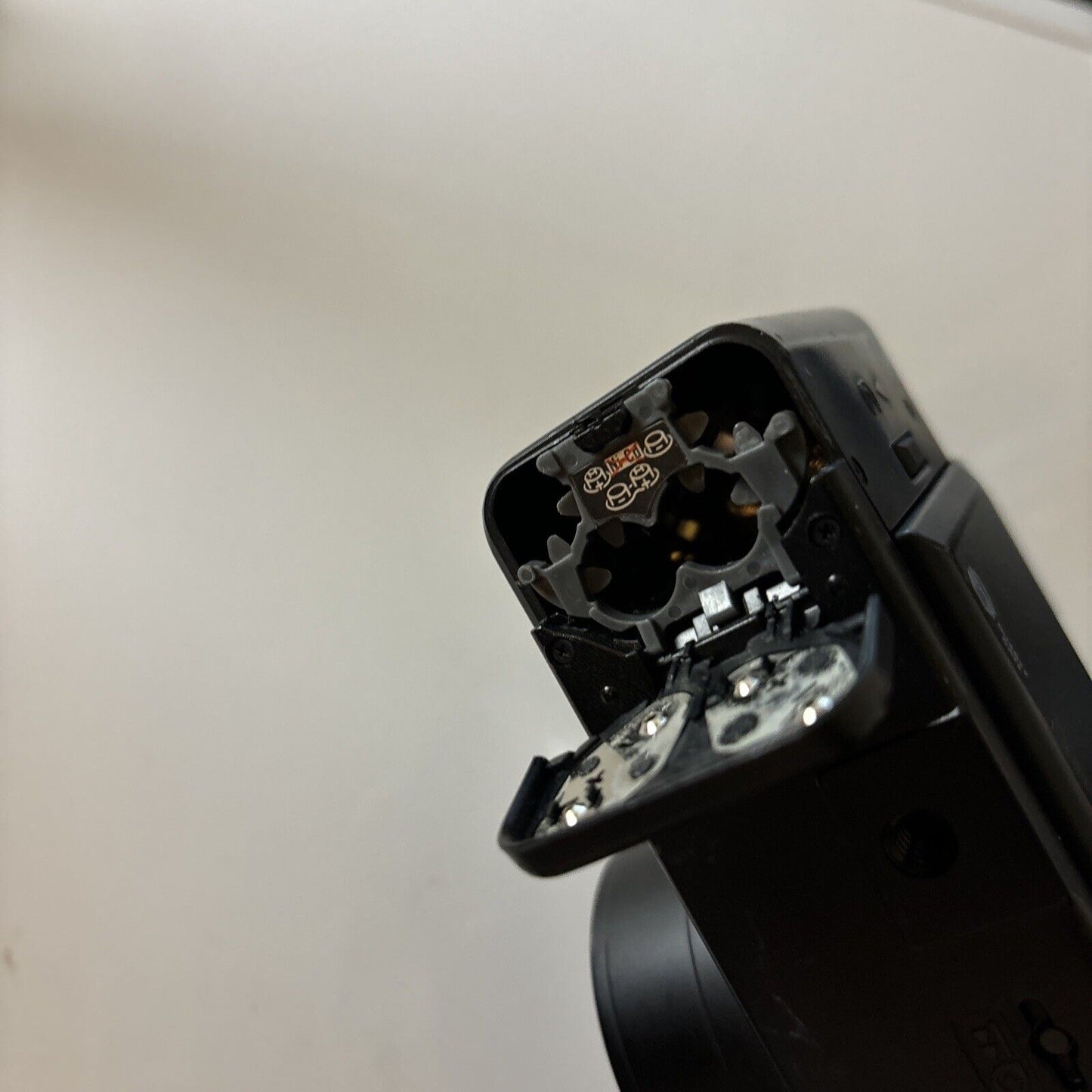 Pentax Zoom-70 Date Film Camera *Does Not Work - Lens Can't Retract*