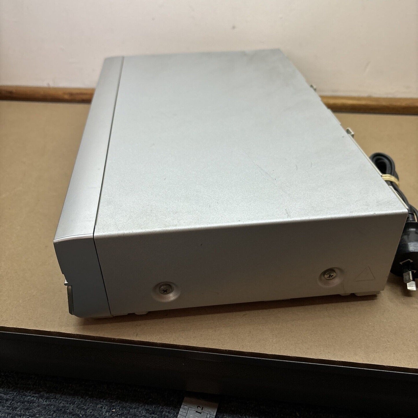 LG VHS VCR Player Recorder 6-Heads NTSC PAL Playback Gc990W with Remote