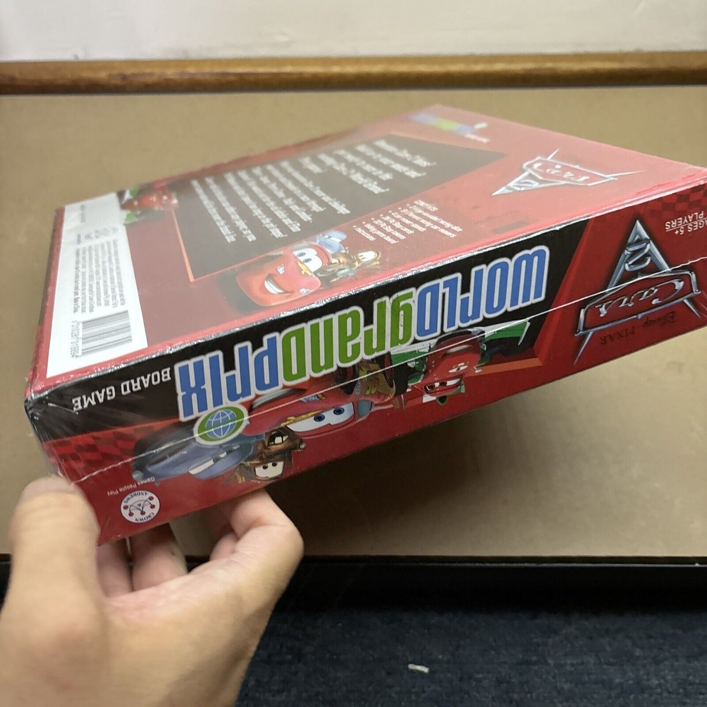 Disney Pixar Cars 2 World GrandPrix Board Game *New Sealed*
