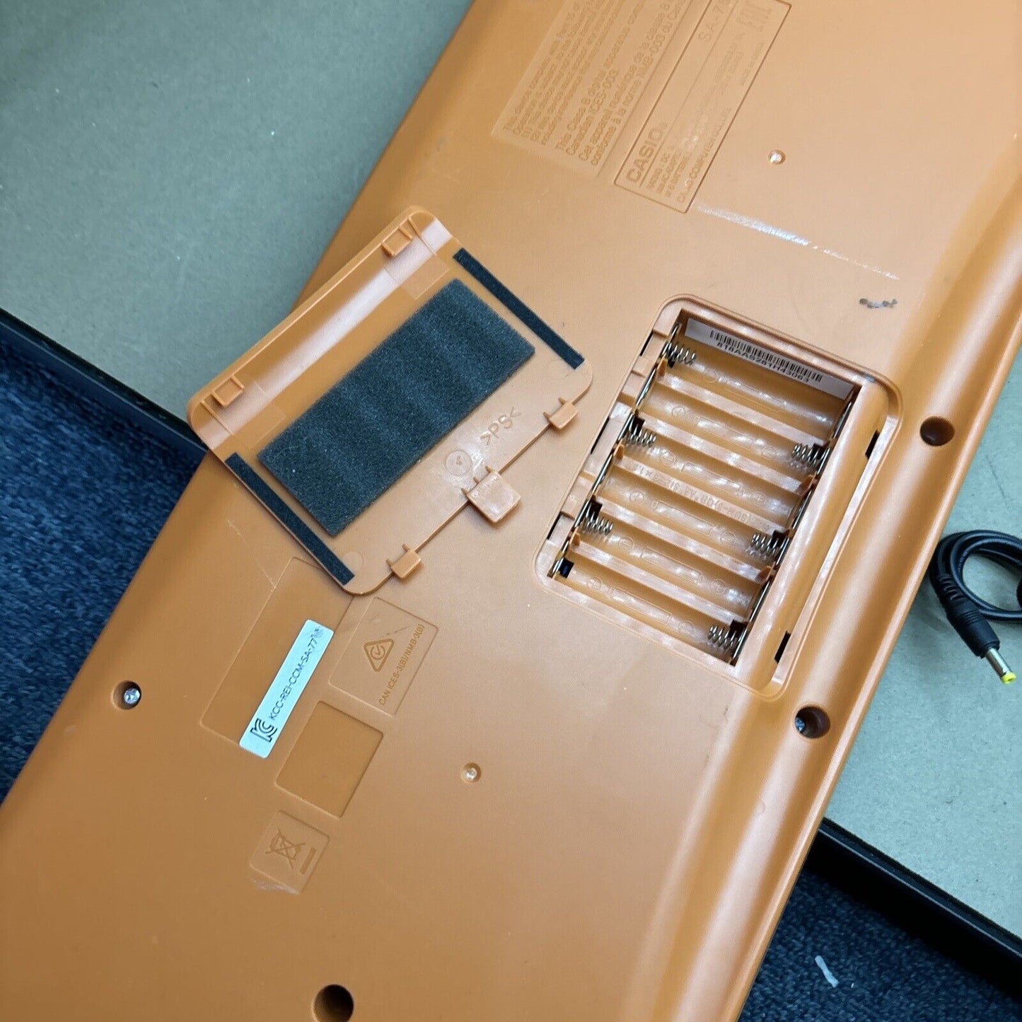 Casio SA-76 Electronic Mini Keyboard 44keys With Adapter