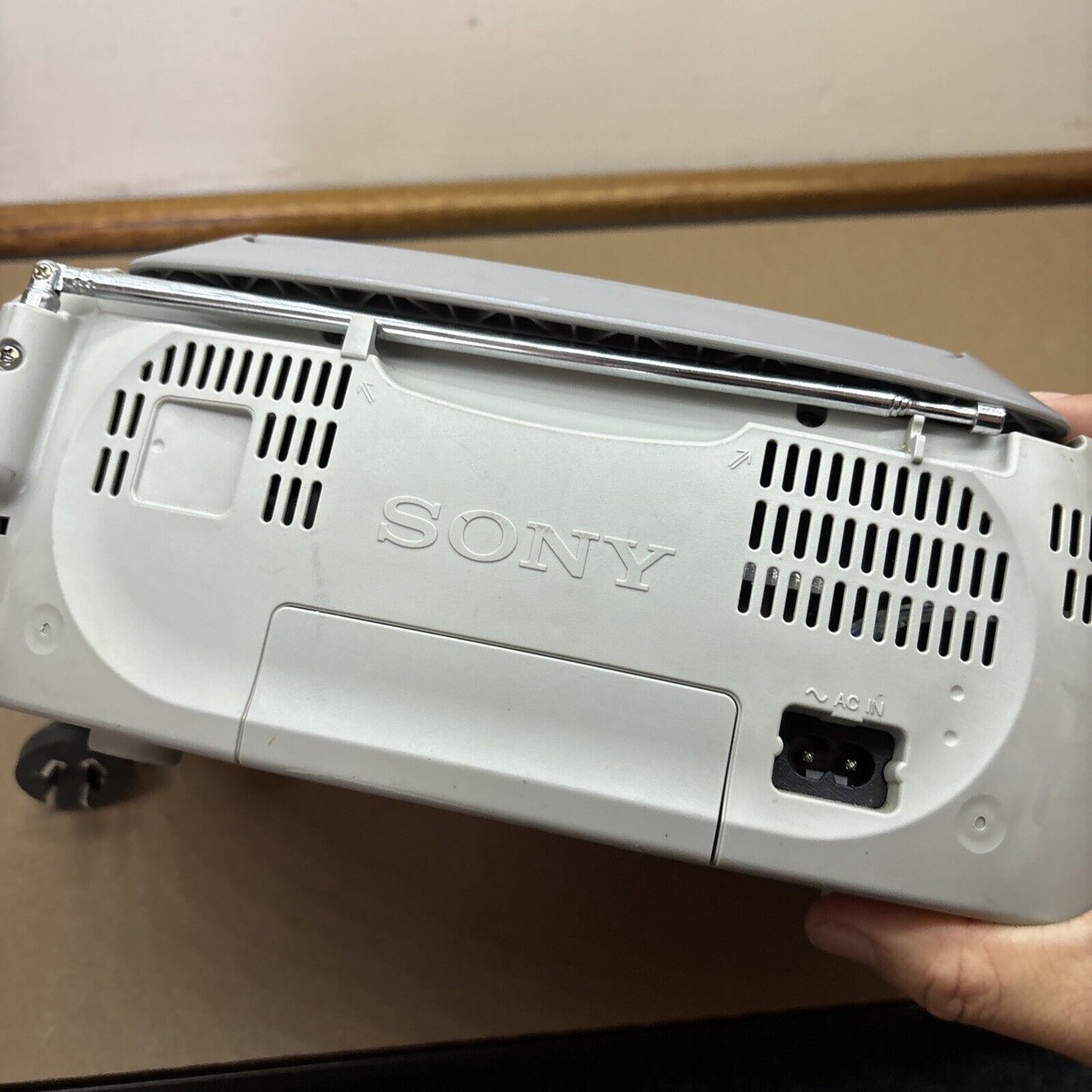 Sony CD AM/FM Radio Cassette Tape Recorder CFD-S01 Boombox