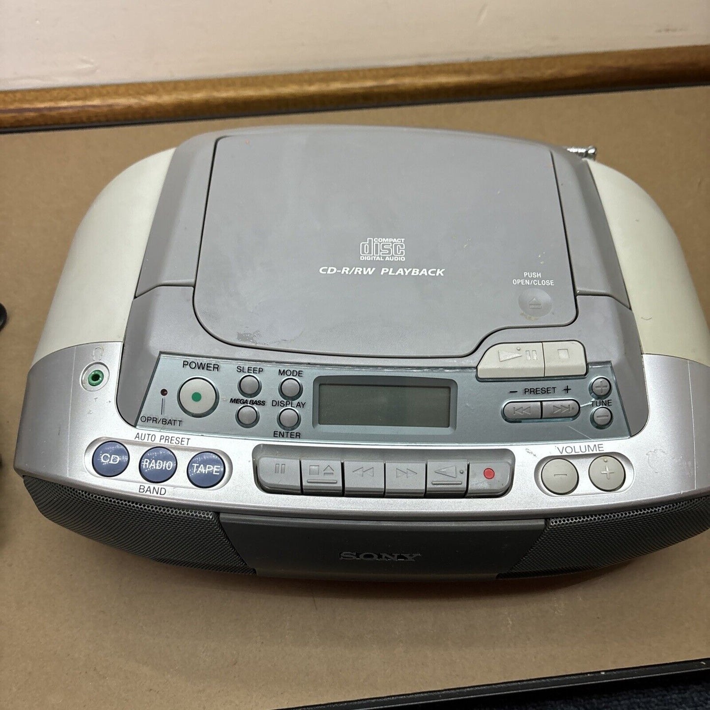 Sony CD AM/FM Radio Cassette Tape Recorder CFD-S01 Boombox