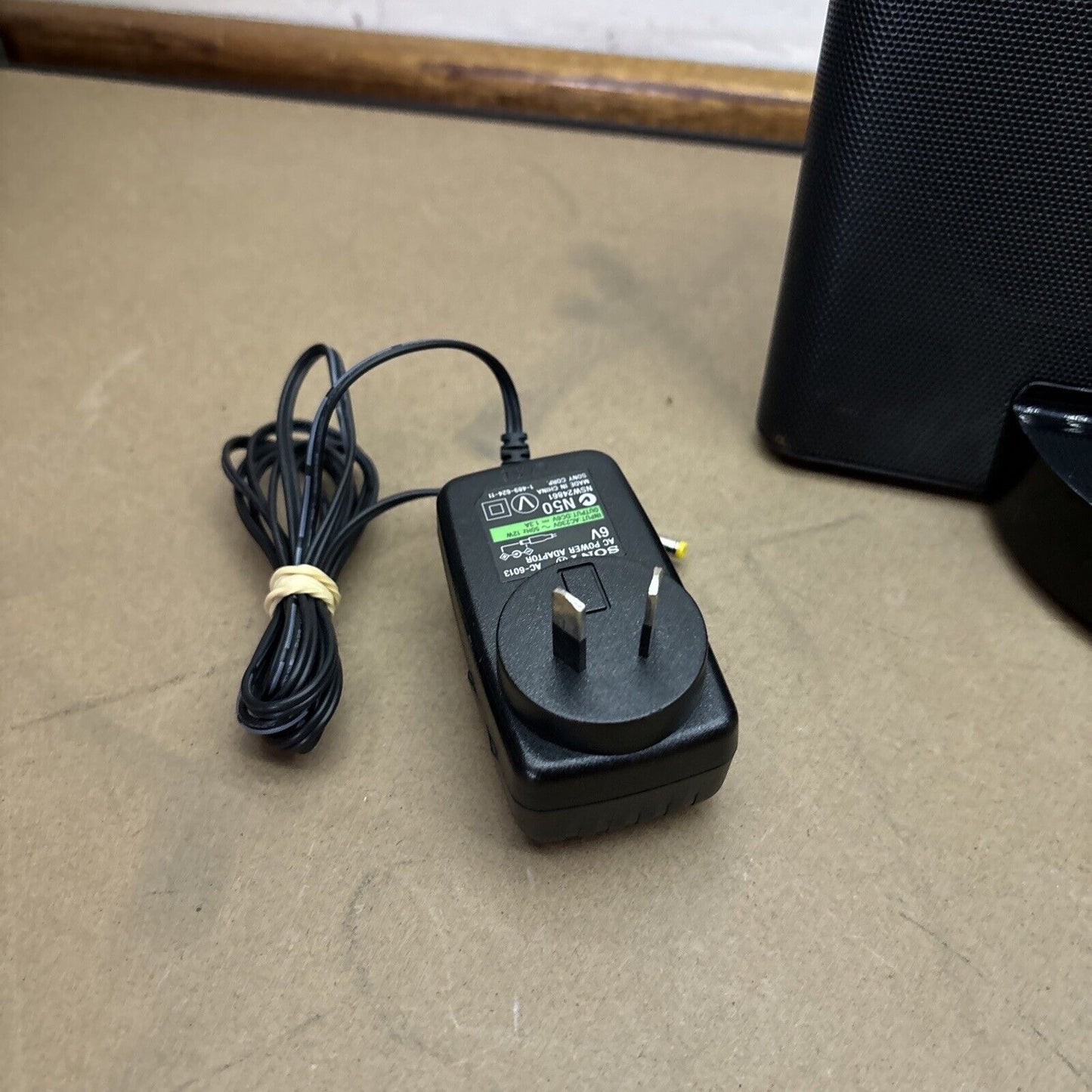 Sony Personal Audio Docking System RDP-M5iP For 30-Pin iPhone iPod