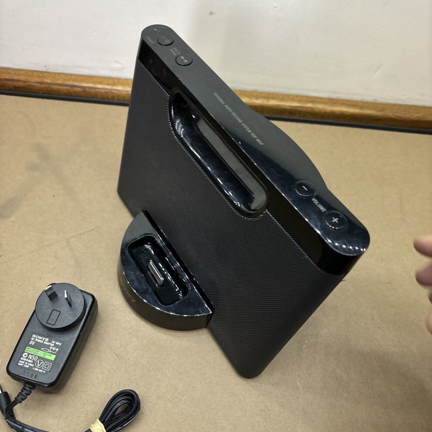 Sony Personal Audio Docking System RDP-M5iP For 30-Pin iPhone iPod