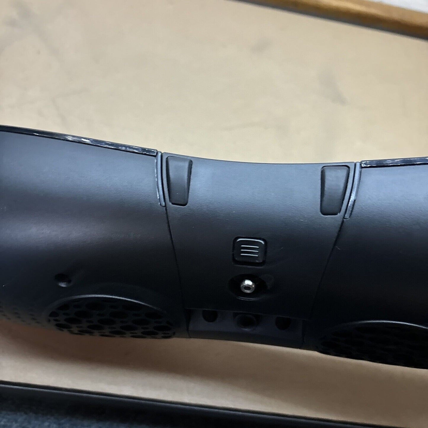 Logitech Rechargeable Speaker S715i For 30-Pin iPod iPhone