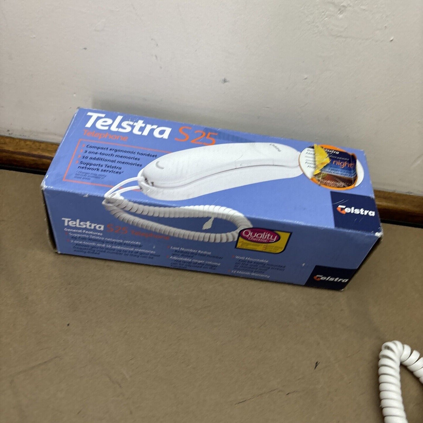 Telstra S25 Wired Corded Telephone NBN Compatible *Never Used*