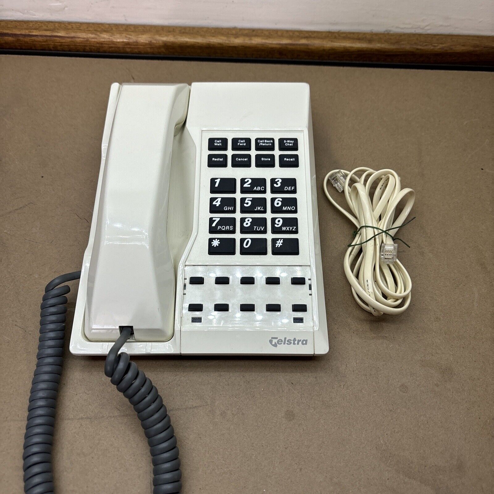 Telstra TF400C Landline Wired Telephone NBN Compatible – Retro Unit